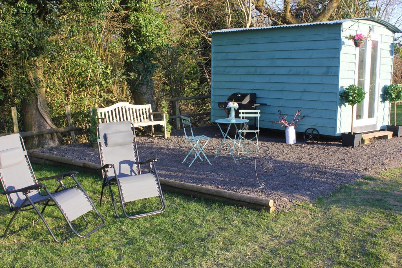 Hopgarden Glamping Luxury Shepherds Huts Wadhurst Ngoại thất bức ảnh
